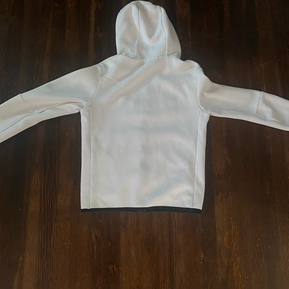 Nike Tech Men’s White Zip-Up Hoodie - Picture 2 of 3